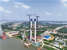 The south main tower of Shuangliu Yangtze River Bridge on Xingang Expressway, constructed by China Railway Major Bridge Engineering Group